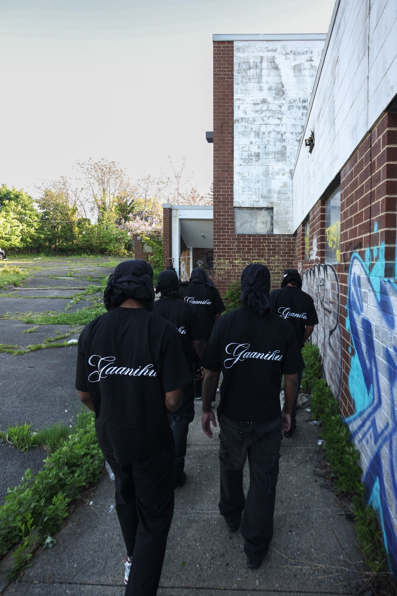 Black Essential Tee