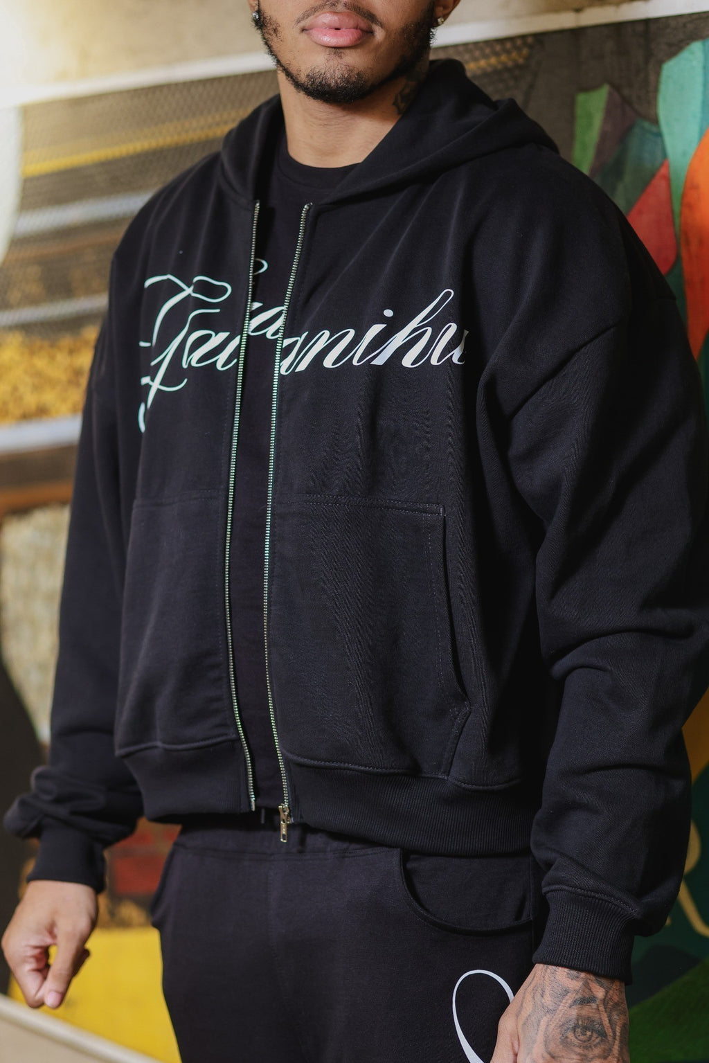 Gaanihu Essential Zip up